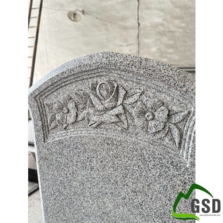 G603 Granite Roses Carving Gothic Shape Headstone